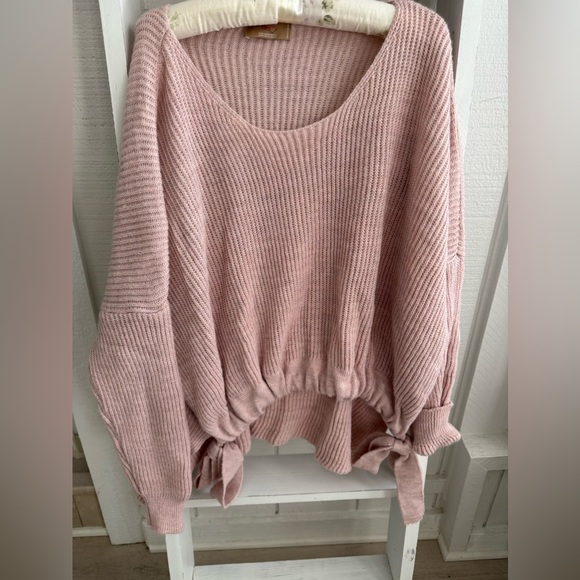 Free For Humanity sweater 🌸 - Picture 10 of 14